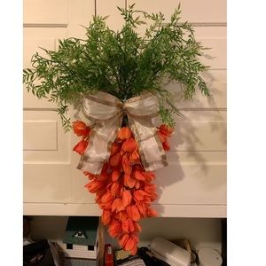 Tulip carrot wreath
